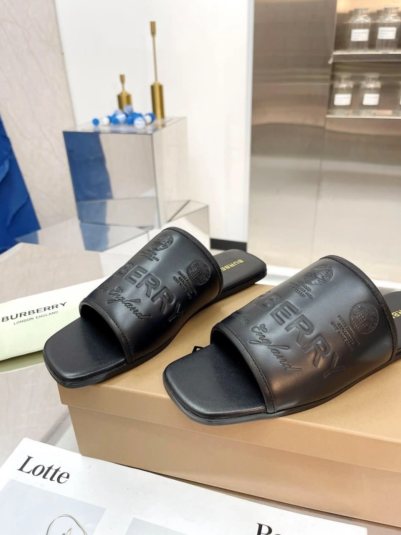 Bxrbxrry Slippers Unique 114857