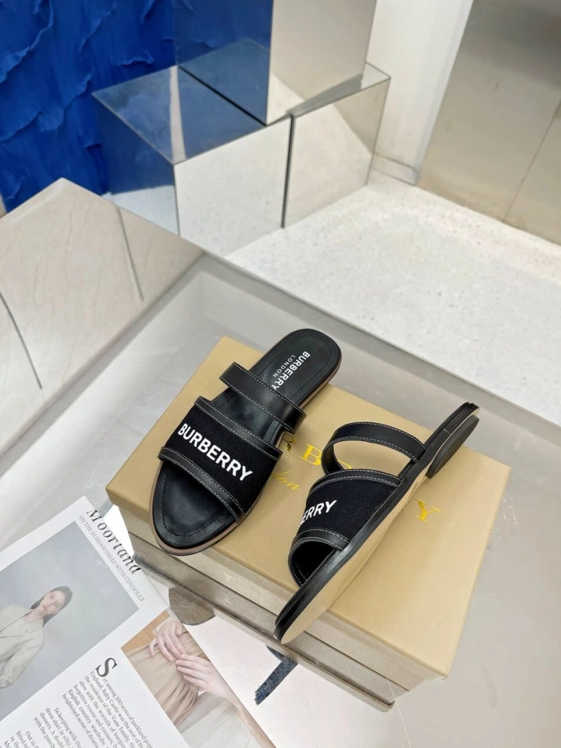 Bxrbxrry Slippers EasyMatch 114856