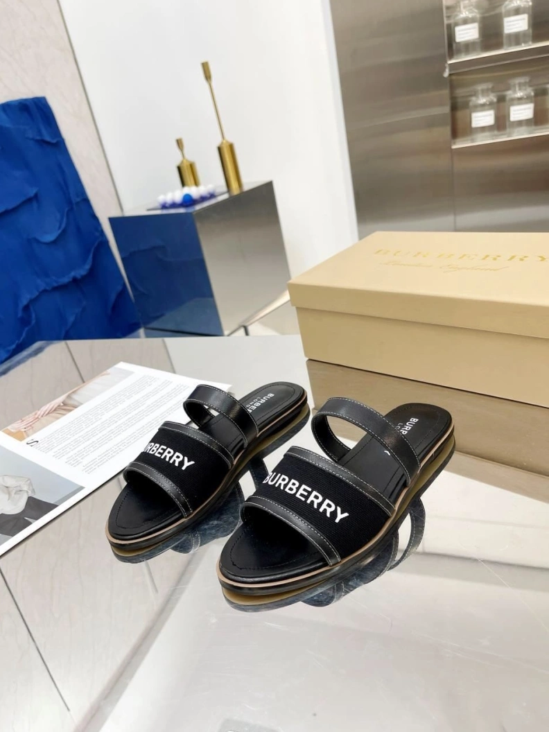 Bxrbxrry Slippers EasyMatch 114856