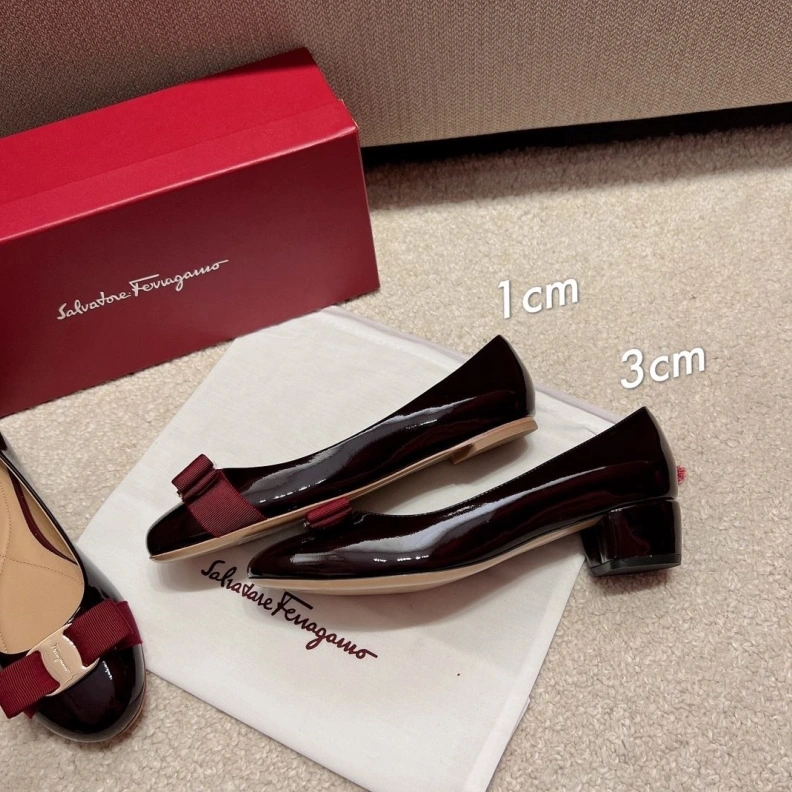 Bold Vxlxntino flat shoes 229864