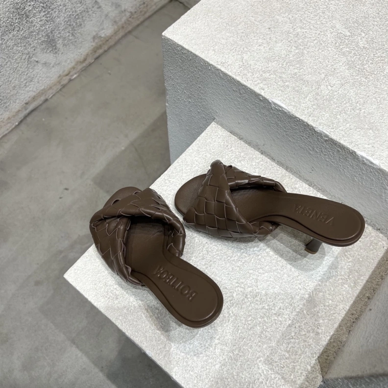 AllSeason Bxttxga Vxnxta Slippers 112626