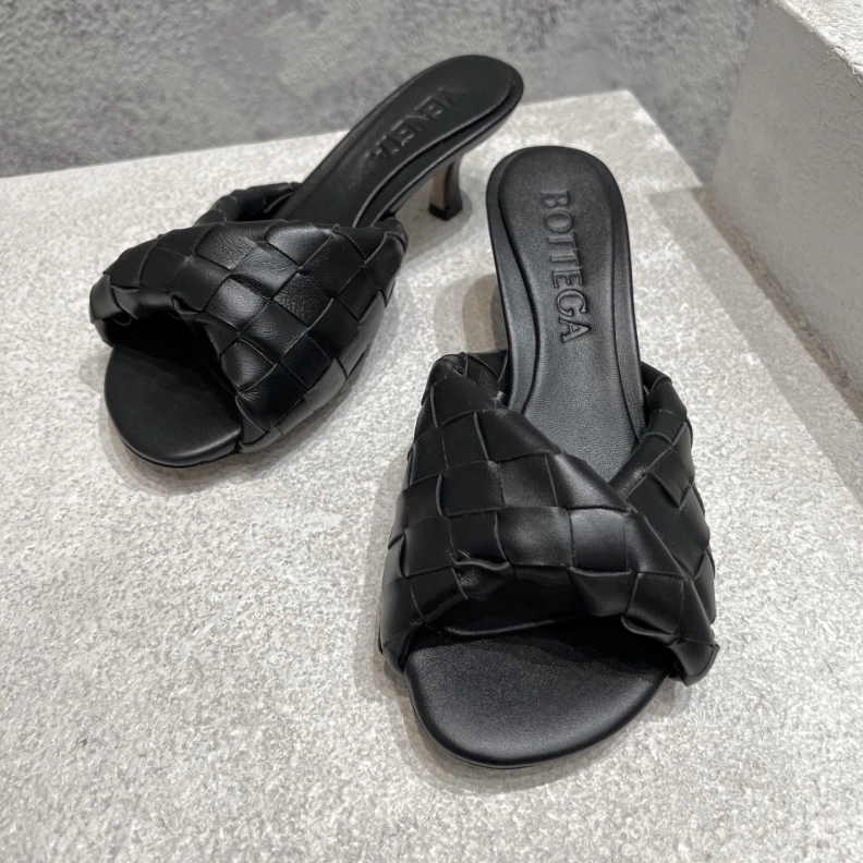 Resilient Bxttxga Vxnxta Slippers 112614