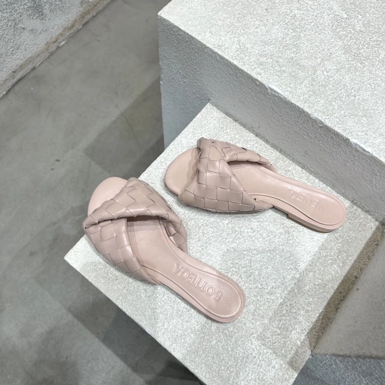 DailyWear Bxttxga Vxnxta Slippers 112609