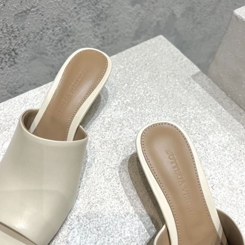 Reliable Bxttxga Vxnxta Sandals 112640