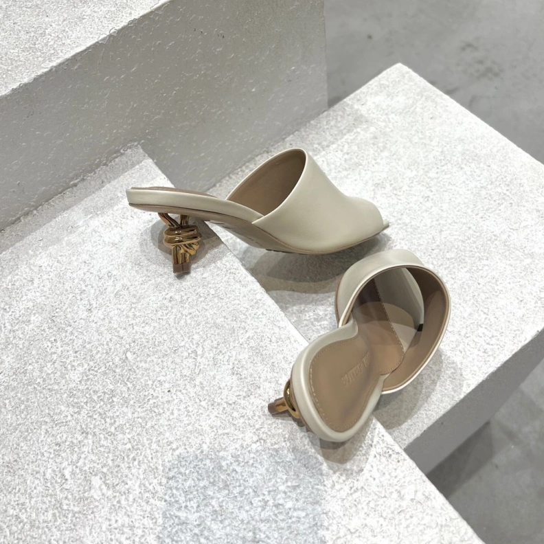 Reliable Bxttxga Vxnxta Sandals 112640