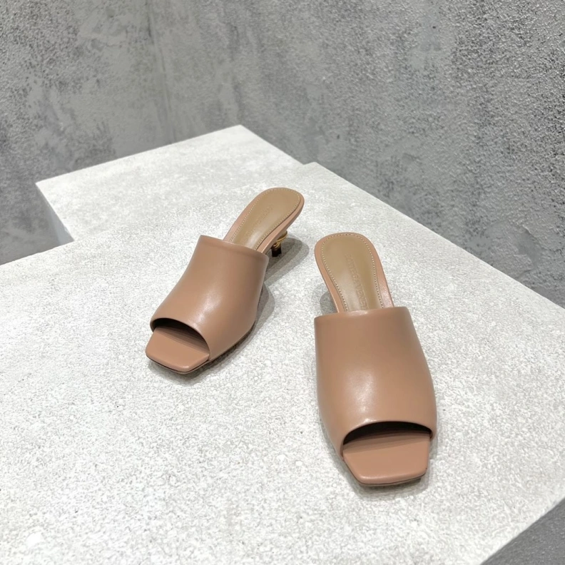 WellDesigned Bxttxga Vxnxta Sandals 112639