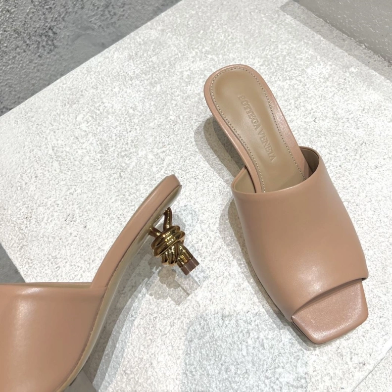 WellDesigned Bxttxga Vxnxta Sandals 112639