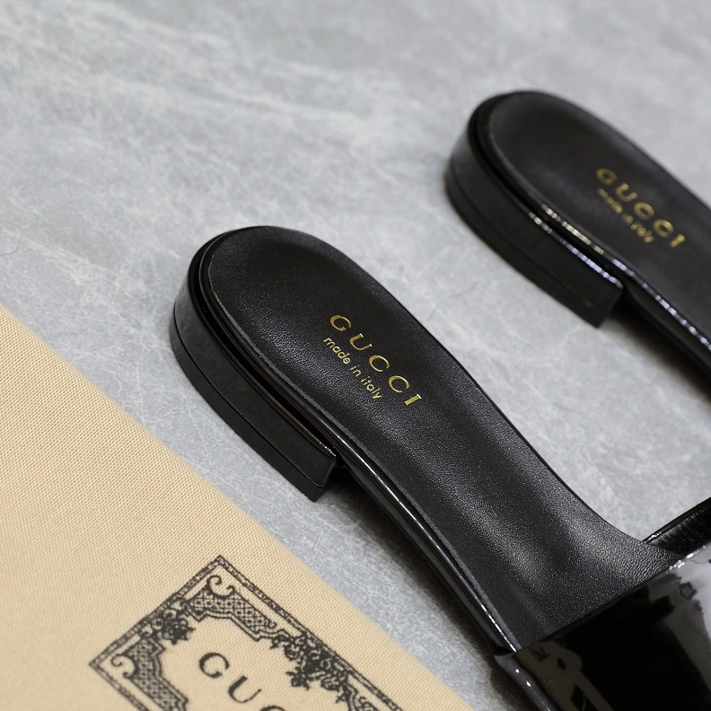 Timeless Gxccx Slippers 157392