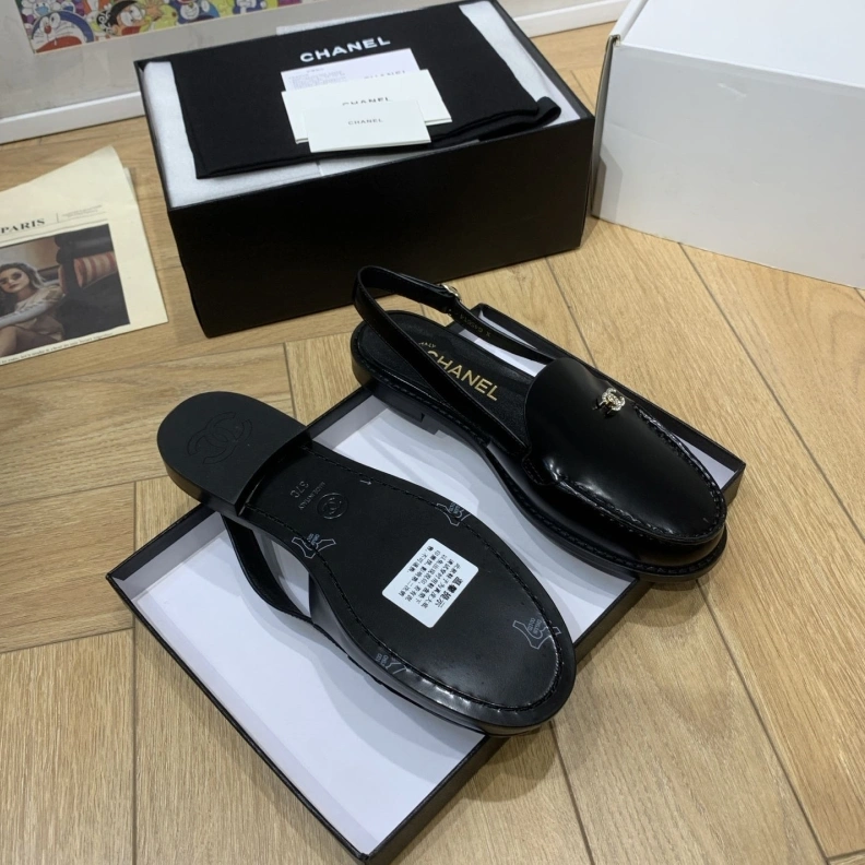 Cozy Chxnxl Sandals 120407