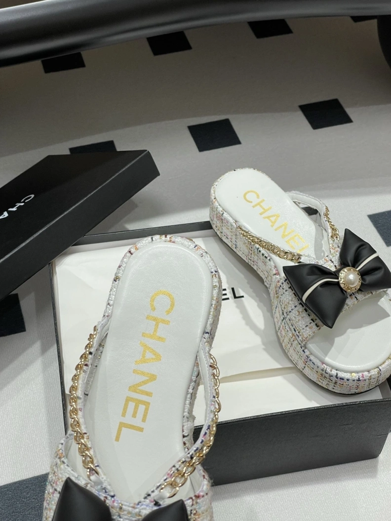 Functional Chxnxl Slippers 119827