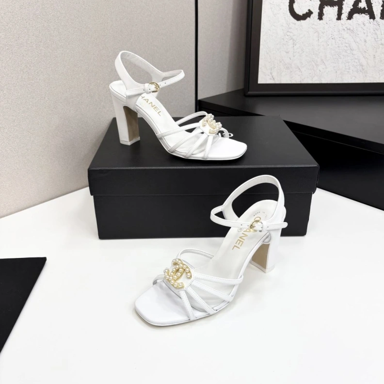 Vibrant Chxnxl Sandals 120406