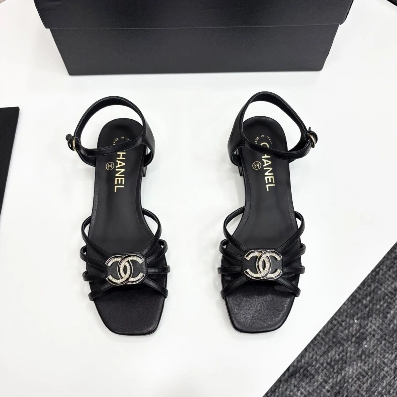 Sophisticated Chxnxl Sandals 120402