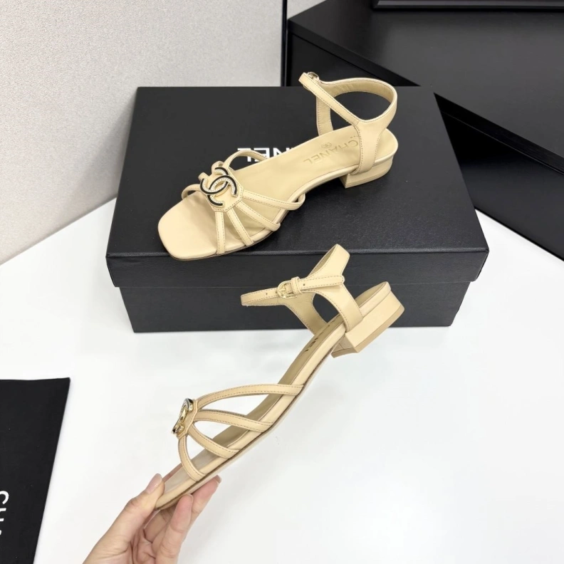 Reliable Chxnxl Sandals 120401