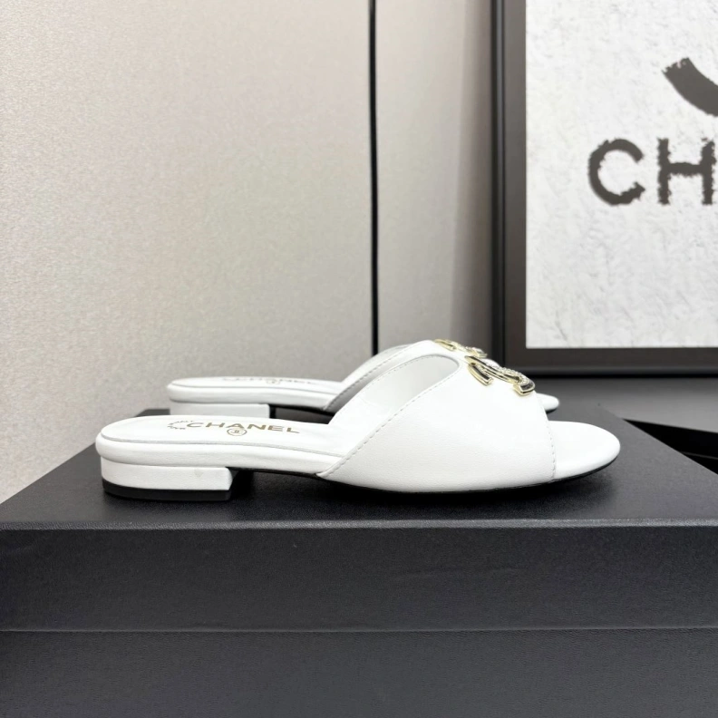 Reliable Chxnxl Sandals 120365