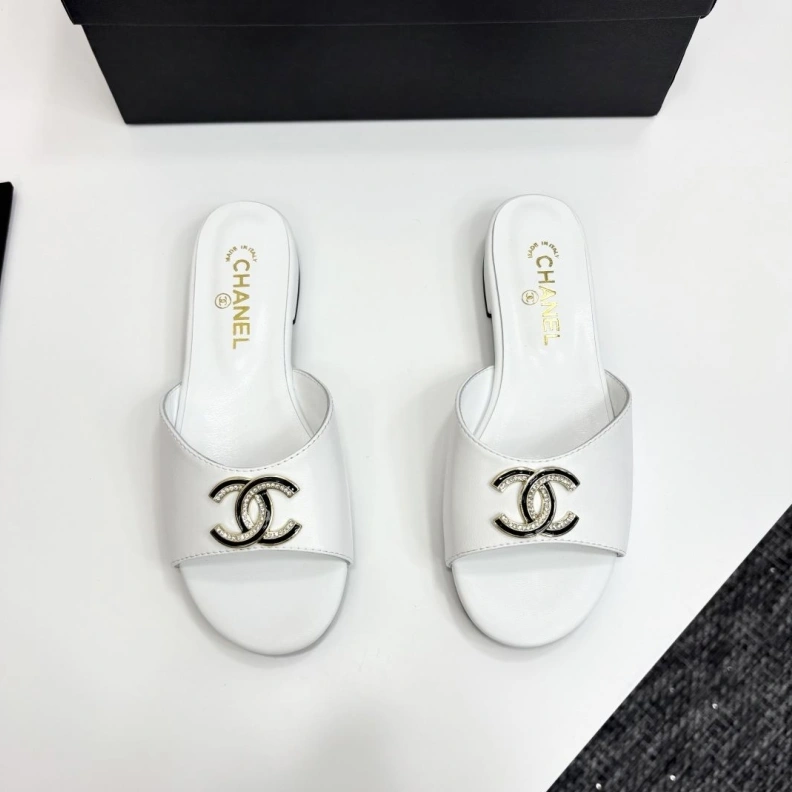 Reliable Chxnxl Sandals 120365
