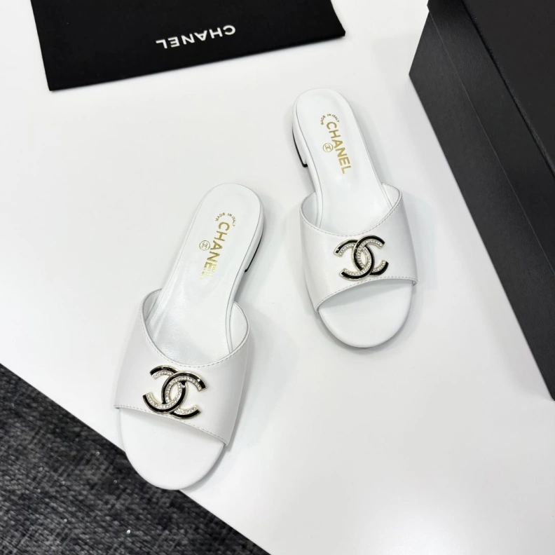 Reliable Chxnxl Sandals 120365