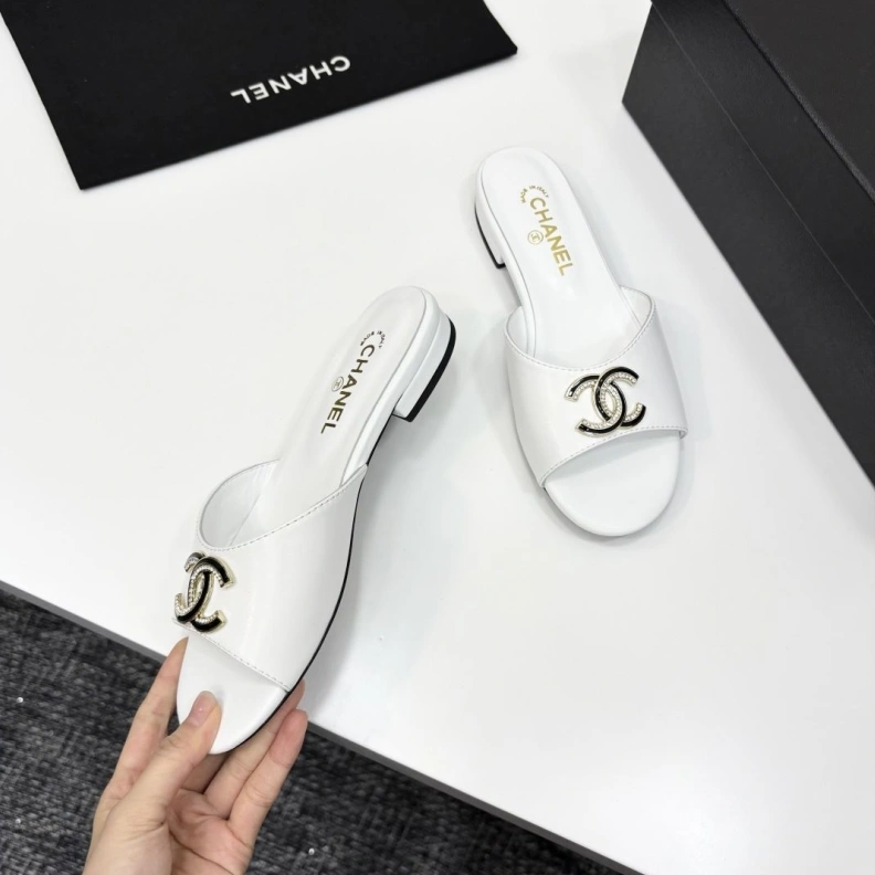 Reliable Chxnxl Sandals 120365