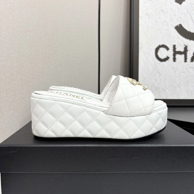 Chxnxl Sandals ModernLook 120379