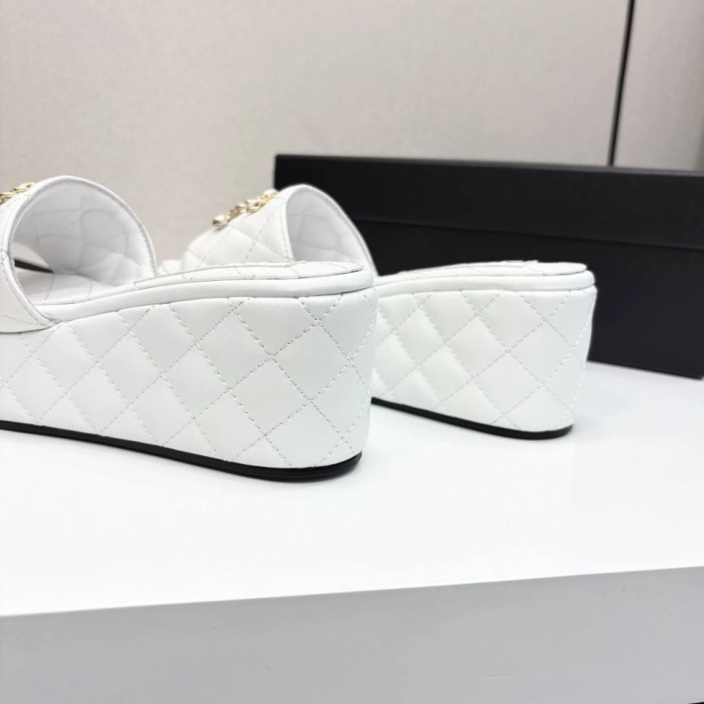 Chxnxl Sandals ModernLook 120379