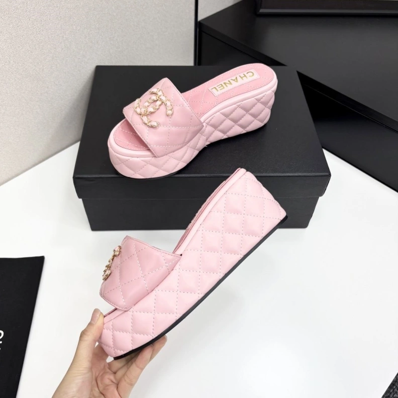 NewStyle Chxnxl Sandals 120386