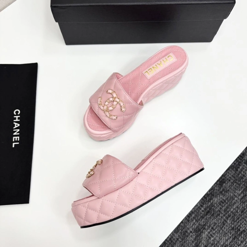 NewStyle Chxnxl Sandals 120386