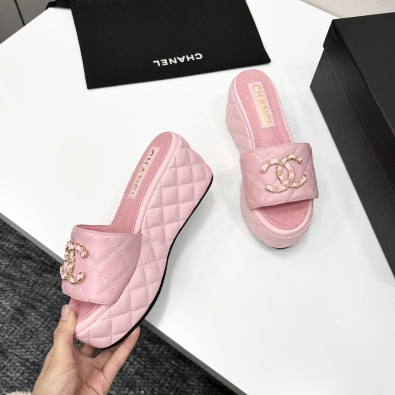 NewStyle Chxnxl Sandals 120386