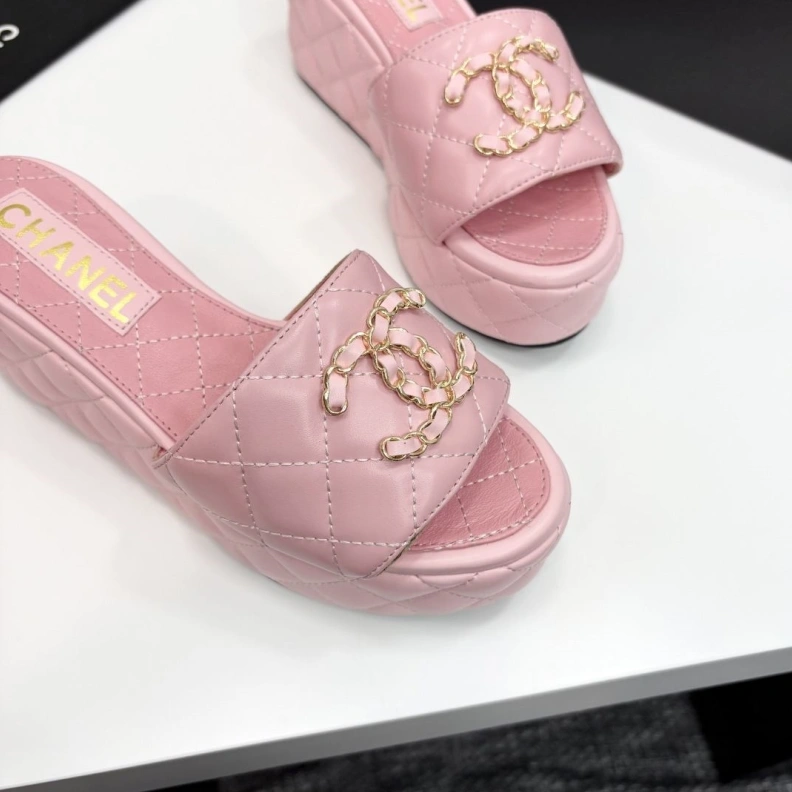 NewStyle Chxnxl Sandals 120386