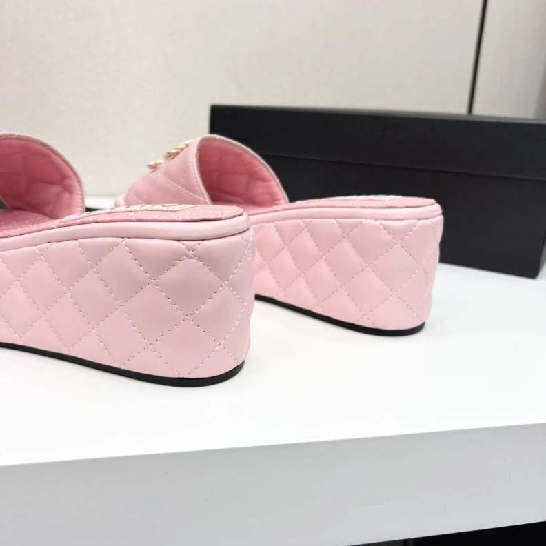NewStyle Chxnxl Sandals 120386