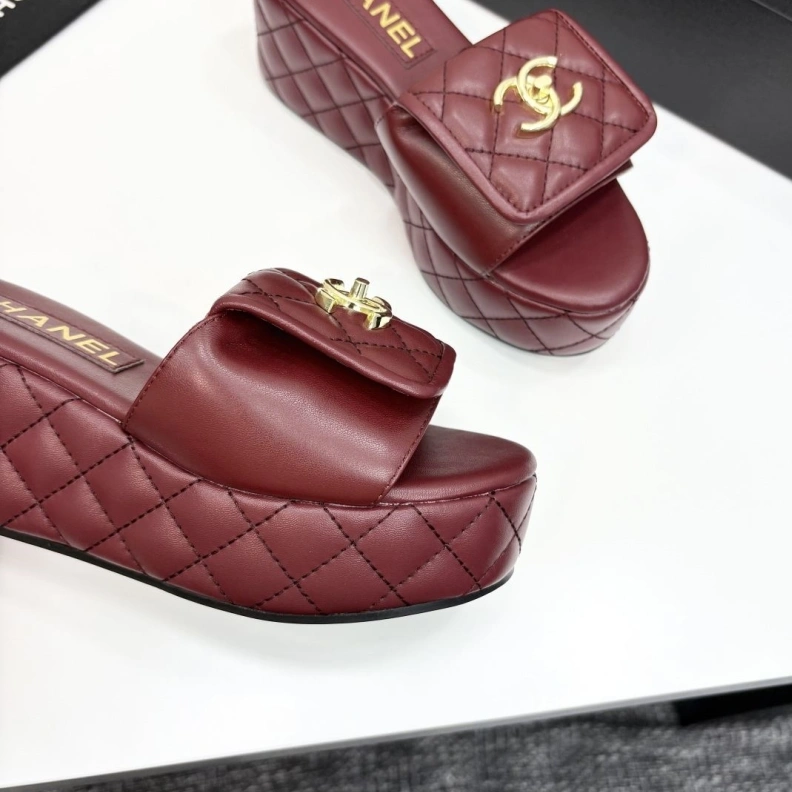 Durable Chxnxl Sandals 120395