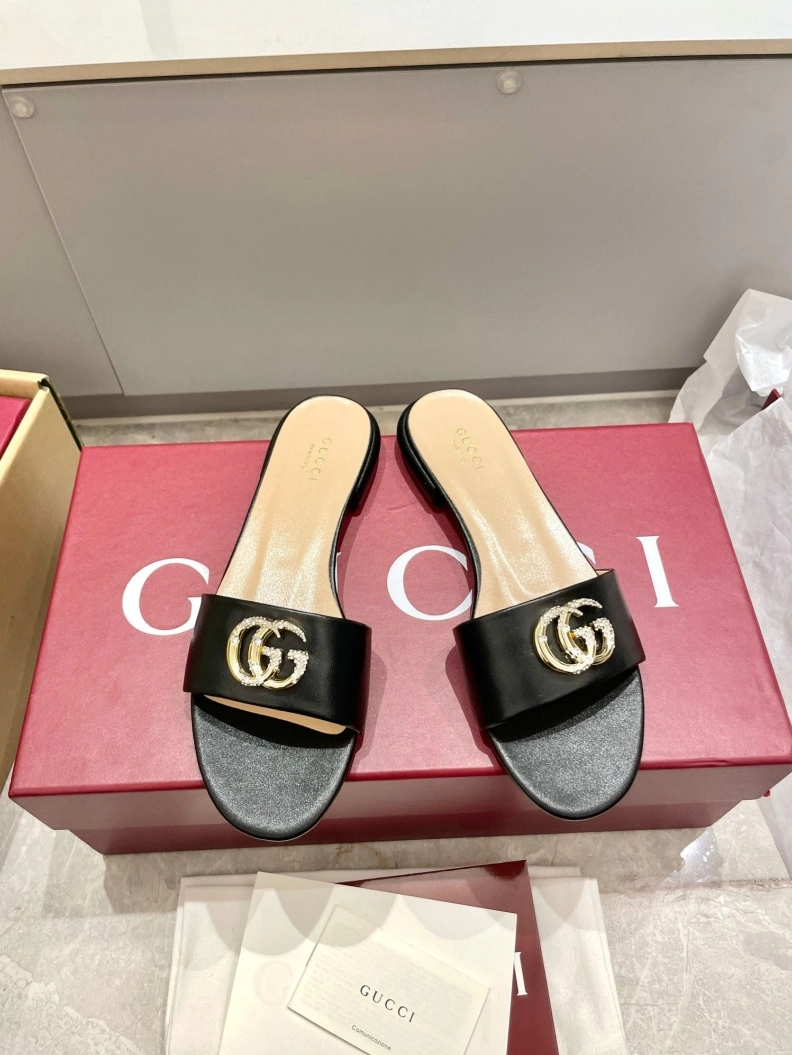 Efficient Gxccx Slippers 157376