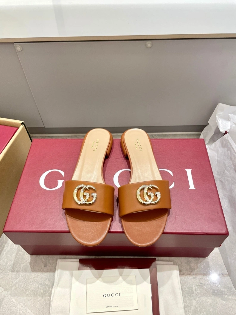 Gxccx Slippers UrbanStyle 157375