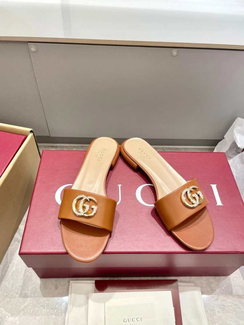 Gxccx Slippers UrbanStyle 157375