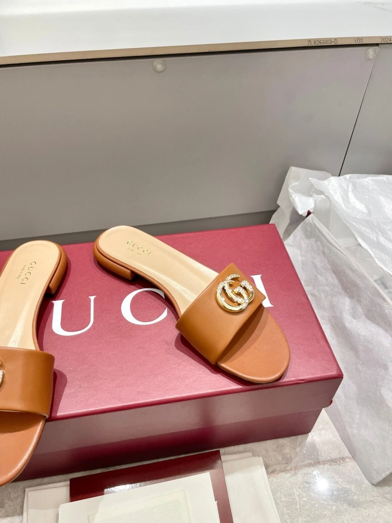Gxccx Slippers UrbanStyle 157375