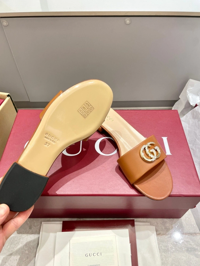 Gxccx Slippers UrbanStyle 157375