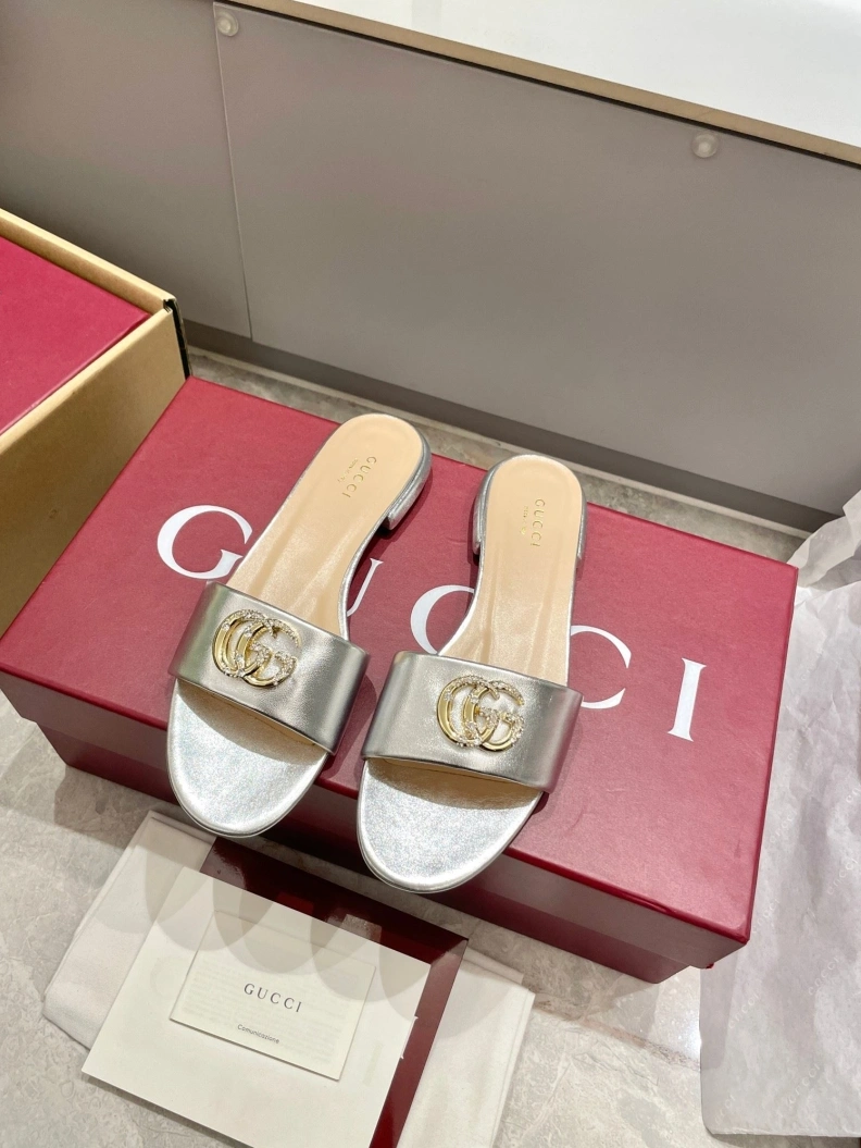 Minimalist Gxccx Slippers 157379