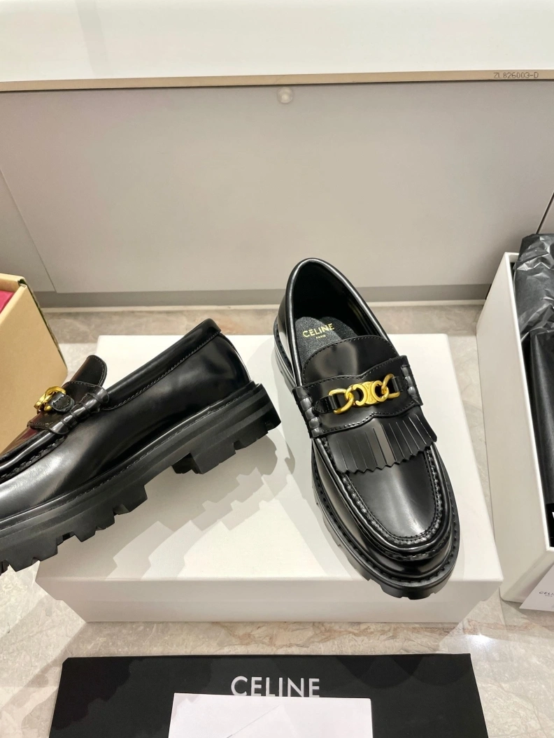 Elegant Cxlxne Leather Shoes 116159