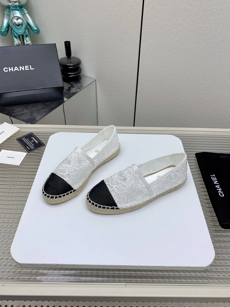 WellDesigned Chxnxl Flat Shoes 120935