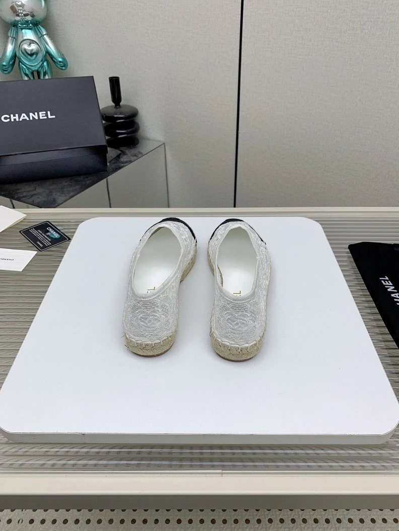 WellDesigned Chxnxl Flat Shoes 120935