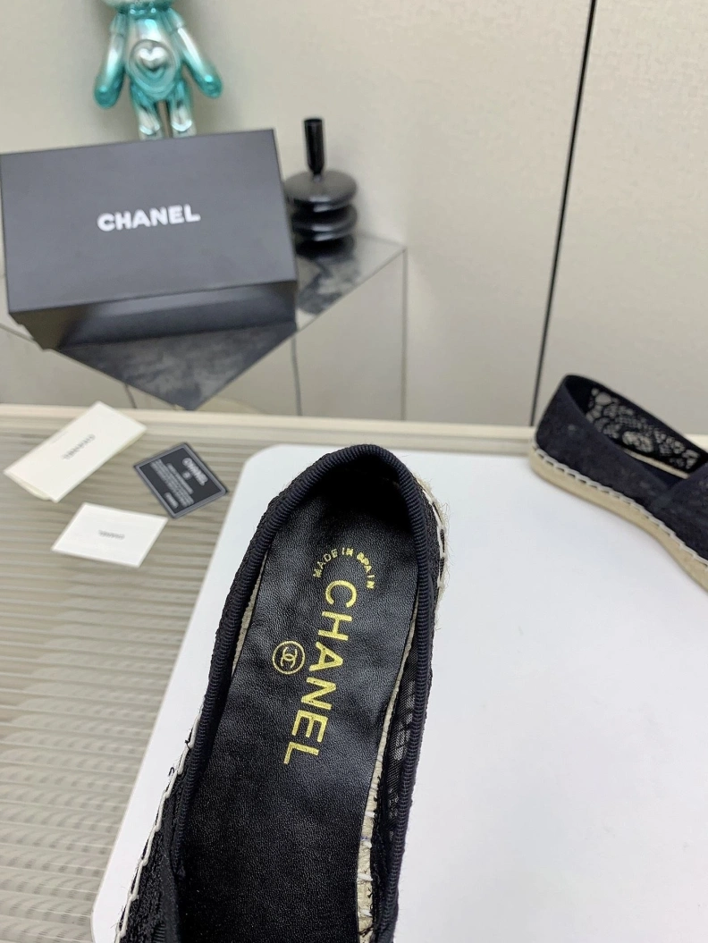 Modern Chxnxl Flat Shoes 120937