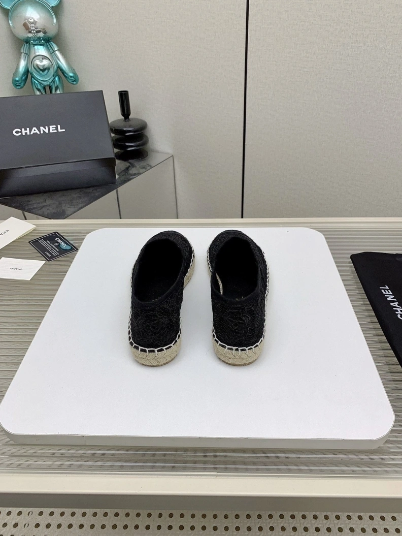 Modern Chxnxl Flat Shoes 120937