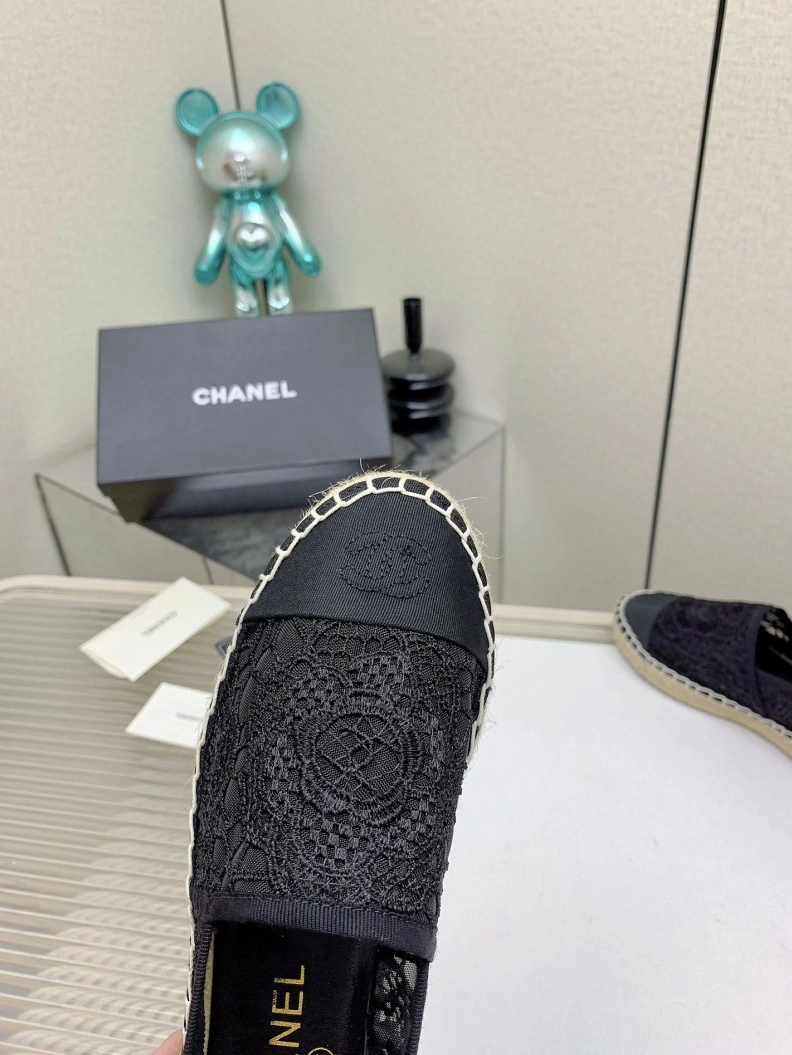 Modern Chxnxl Flat Shoes 120937