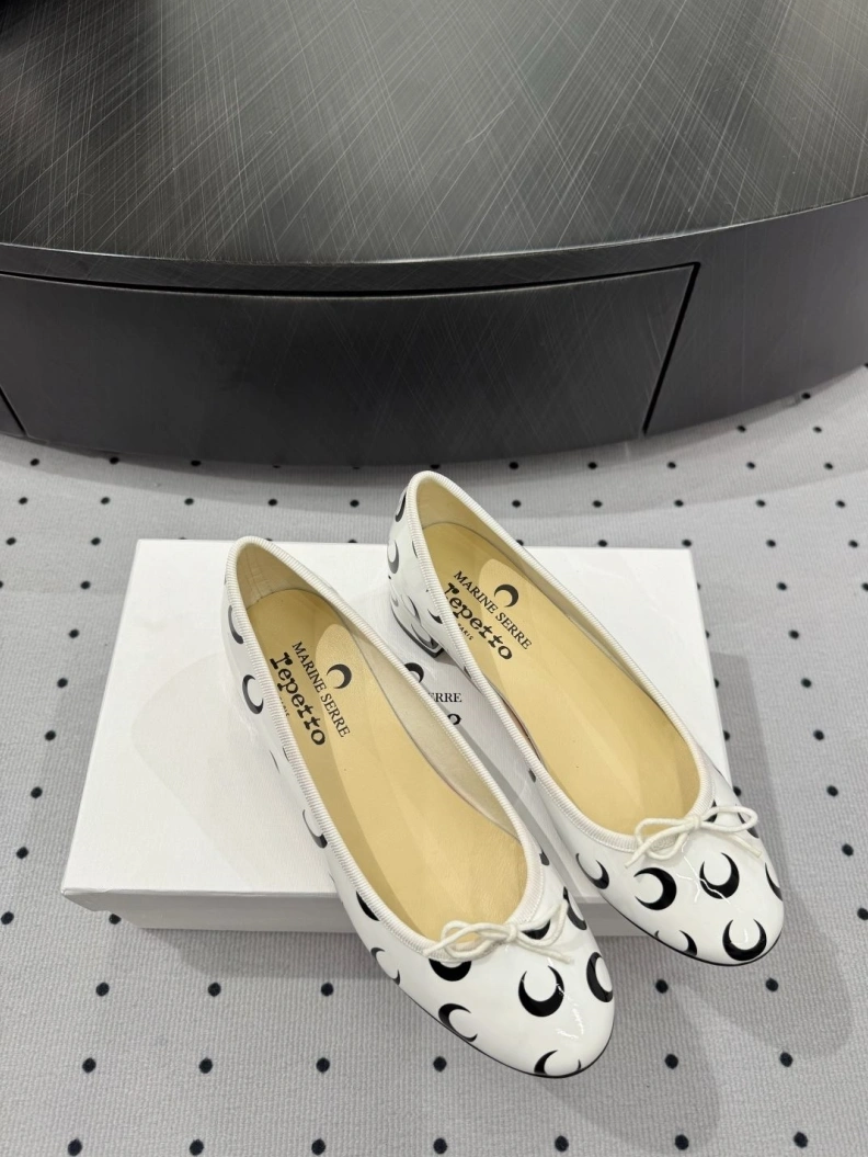 Bold Othxr flat shoes 212486