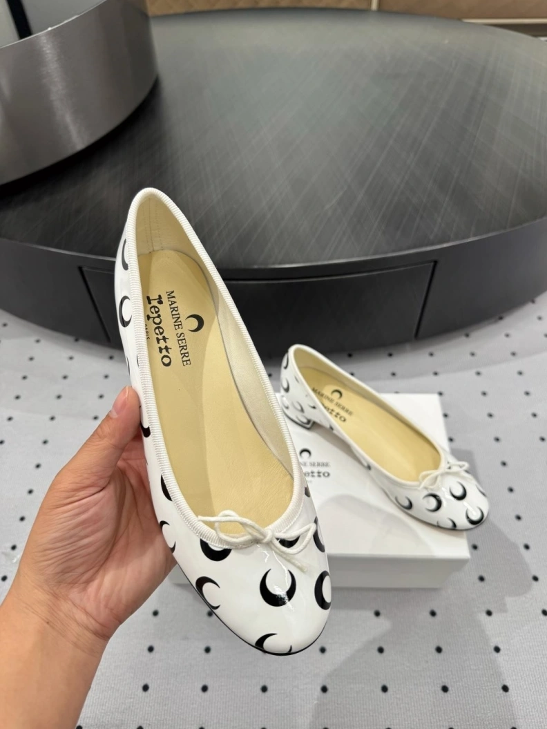 Bold Othxr flat shoes 212486