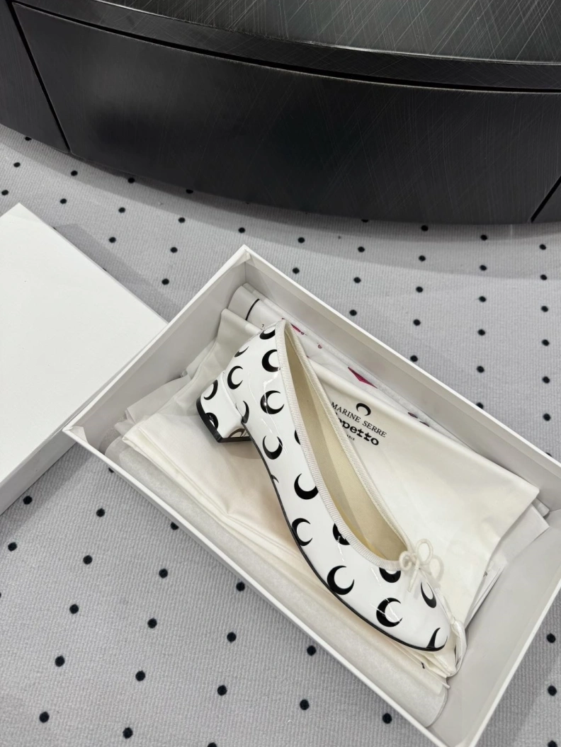 Bold Othxr flat shoes 212486
