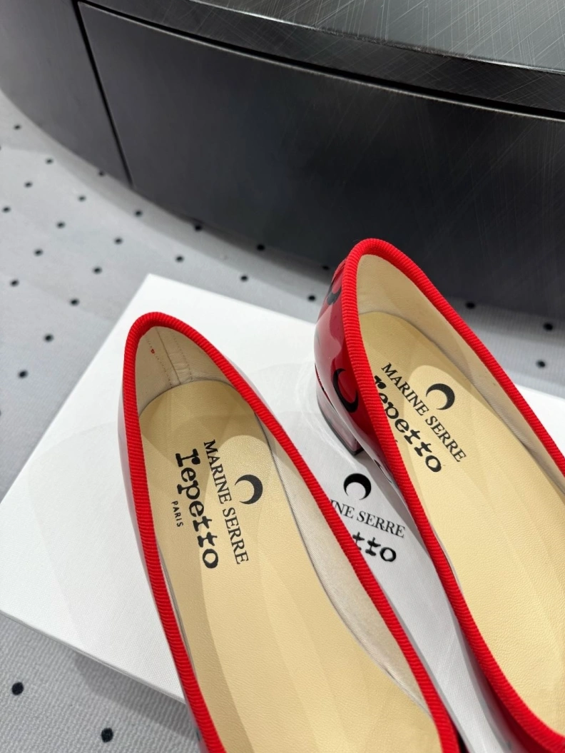 Flexible Othxr flat shoes 212473