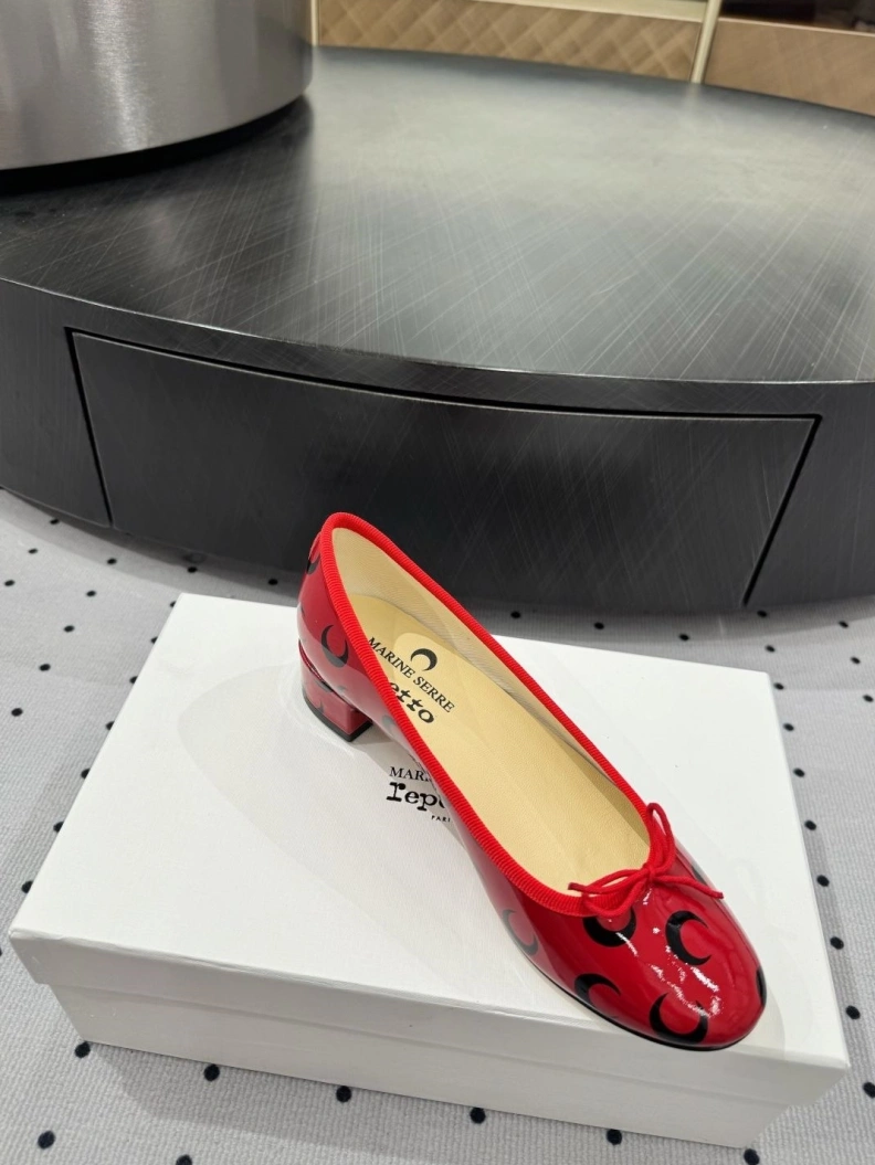 Flexible Othxr flat shoes 212473