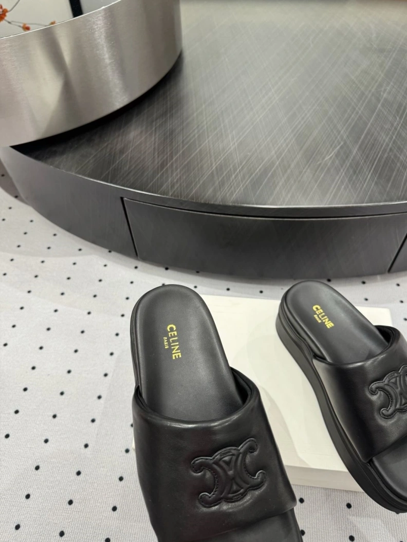 Stylish Cxlxne Slippers 116151
