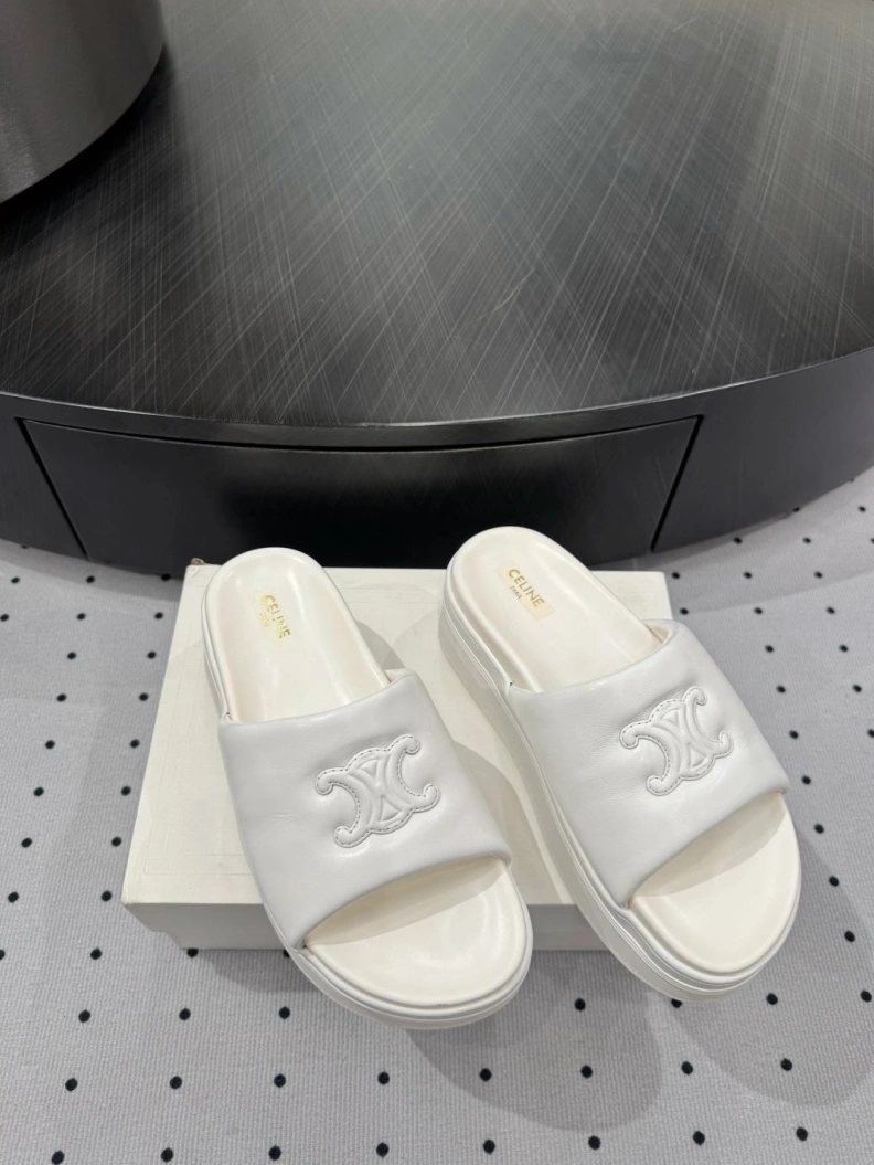 UrbanStyle Cxlxne Slippers 116149