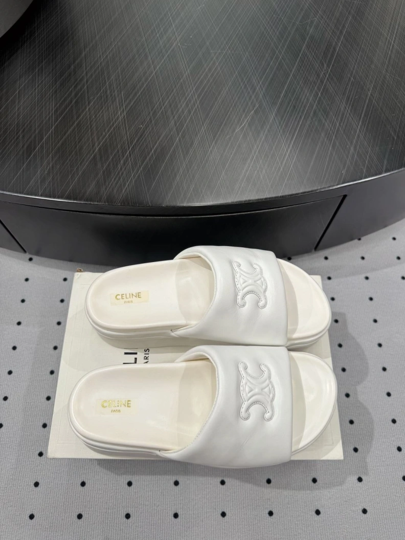 UrbanStyle Cxlxne Slippers 116149