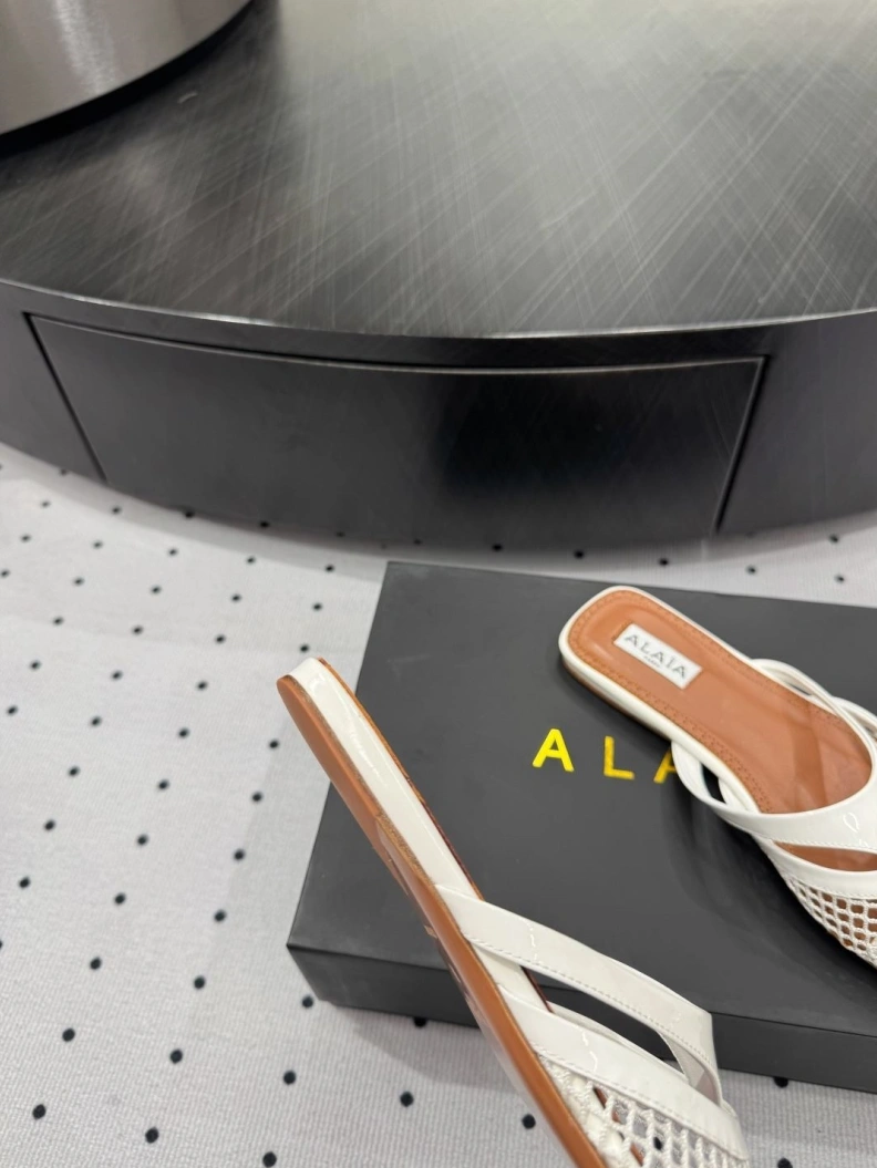 Othxr Slippers Trendy 212400
